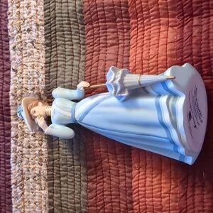 Home Interiors Vintage 2003 Lady Covington #14044